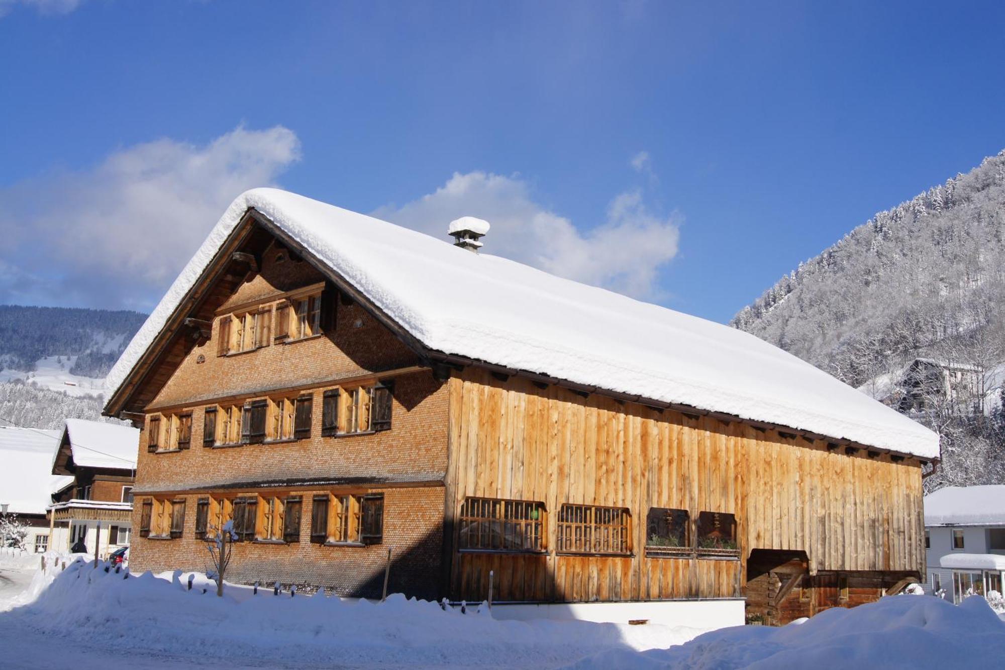 Naze'S Hus Mellau Hotell Exteriör bild