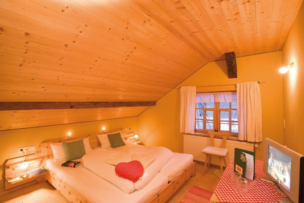 Naze'S Hus Mellau Hotell Exteriör bild